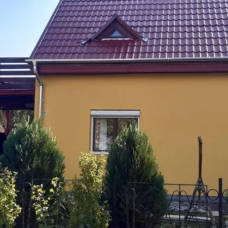 Διαμέρισμα Fenyves House *