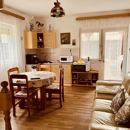 Fenyves House * Balatonfenyves