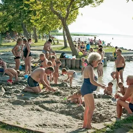 Appartement Fenyves House *