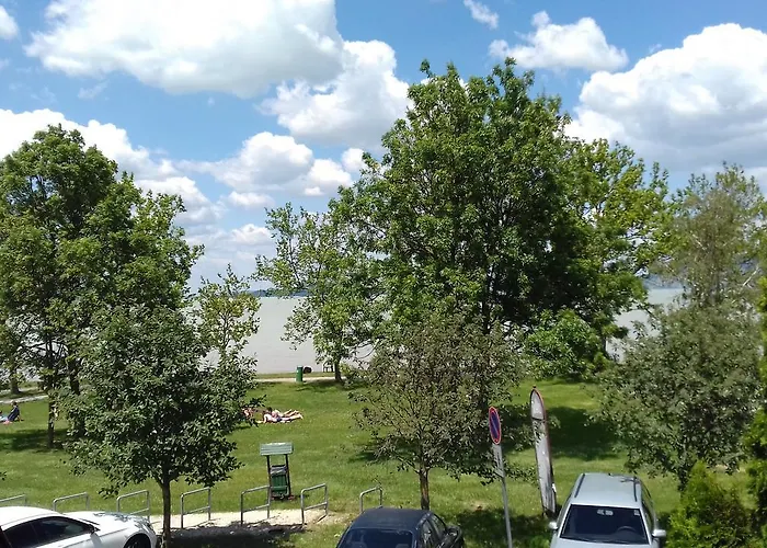 アパート Fenyves House